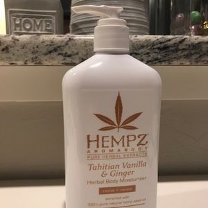 New Hempz Tahitian Vanilla & Ginger Moisturizer